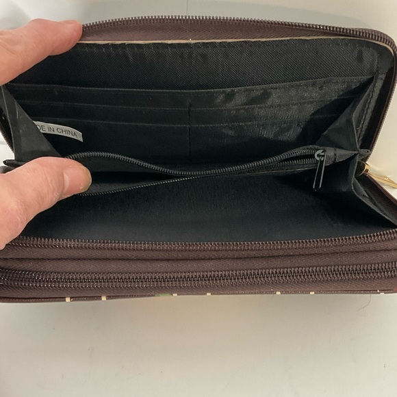 Beverly Hills Polo Club brown logo floral zip vegan leather wristlet wallet - Picture 11 of 14